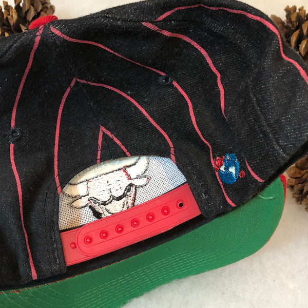 Vintage Deadstock NWOT NBA Chicago Bulls Pinstripe Universal Snapback Hat
