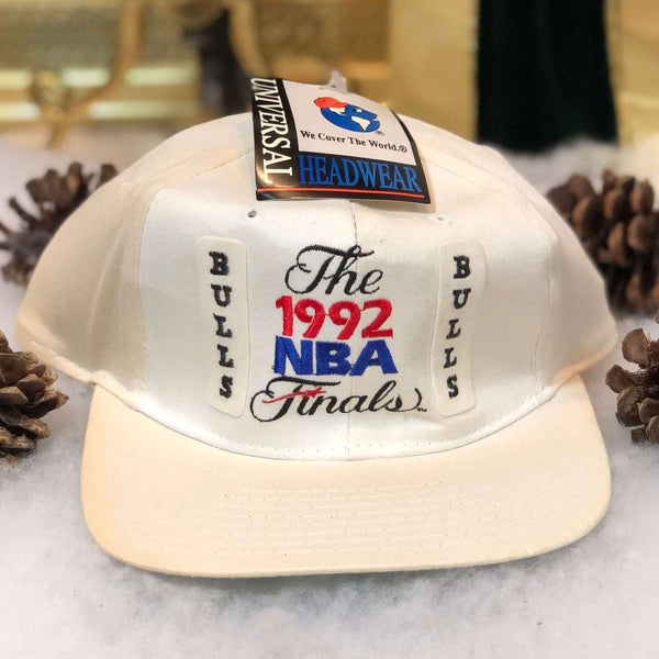 Vintage Deadstock NWT 1992 NBA Finals Chicago Bulls Universal Twill Snapback Hat