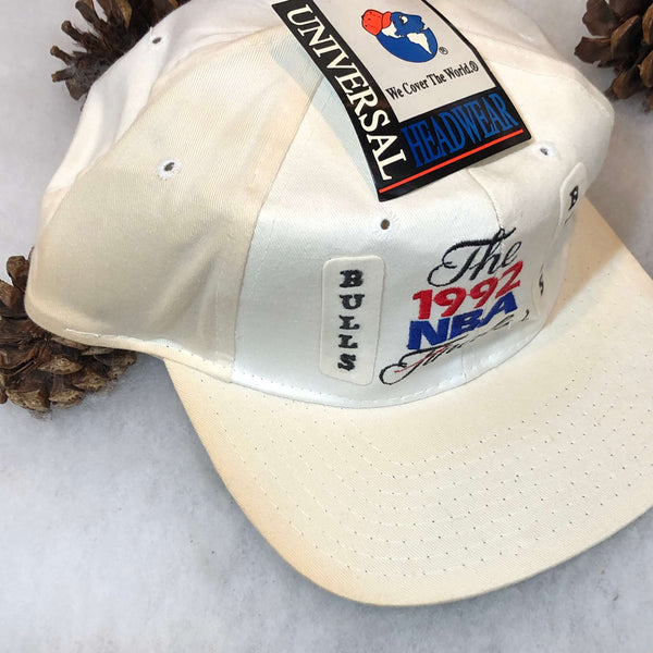Vintage Deadstock NWT 1992 NBA Finals Chicago Bulls Universal Twill Snapback Hat