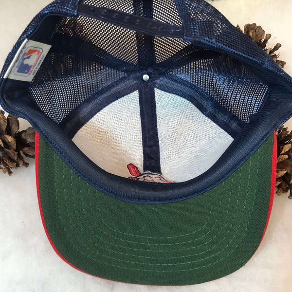 Vintage Deadstock NWOT MLB Cleveland Indians Universal Trucker Hat