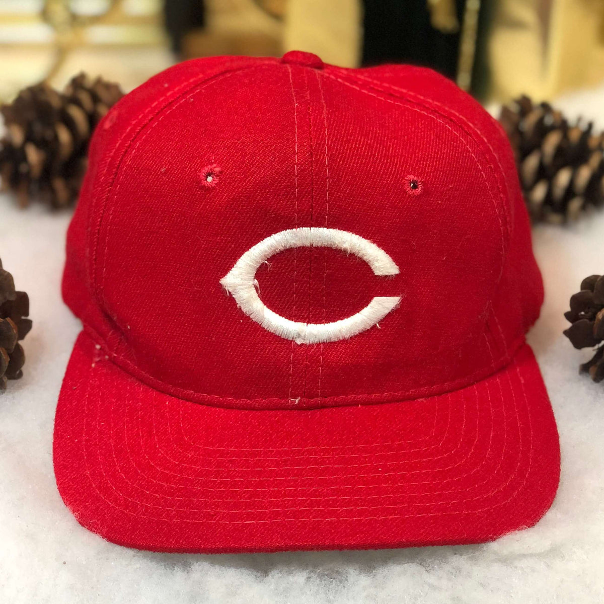 Vintage MLB Cincinnati Reds Sports Specialties Plain Logo Snapback Hat – 🎅  Bad Santa