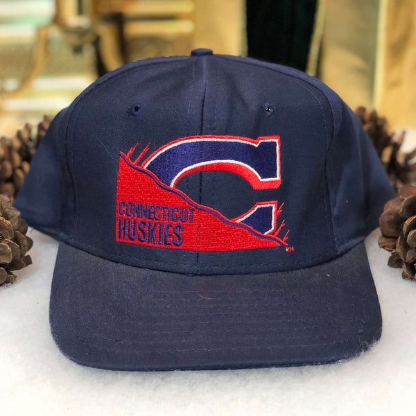Vintage Deadstock NWOT NCAA UConn Huskies Signatures Twill Snapback Hat