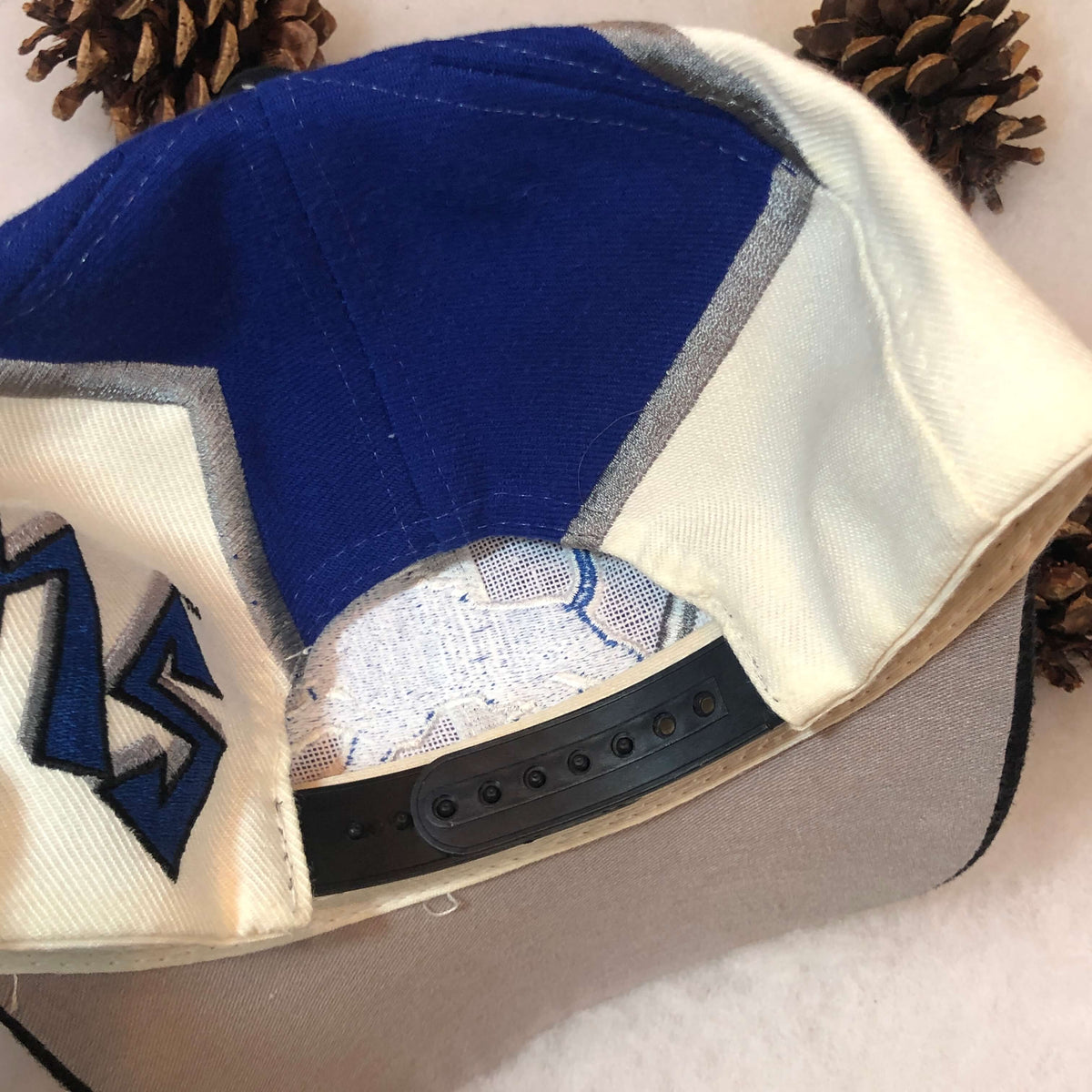 Vintage NFL Detroit Lions Top of the World Bolt Wool Snapback Hat