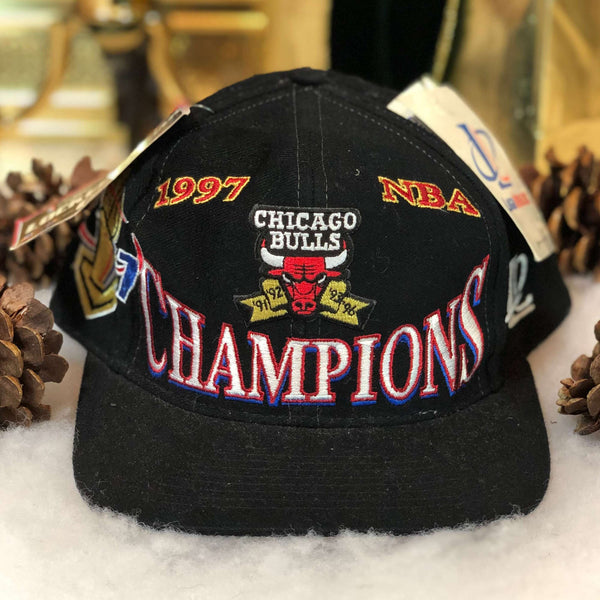 Vintage Deadstock NWT NBA Chicago Bulls 1997 Champions Logo Athletic Snapback Hat