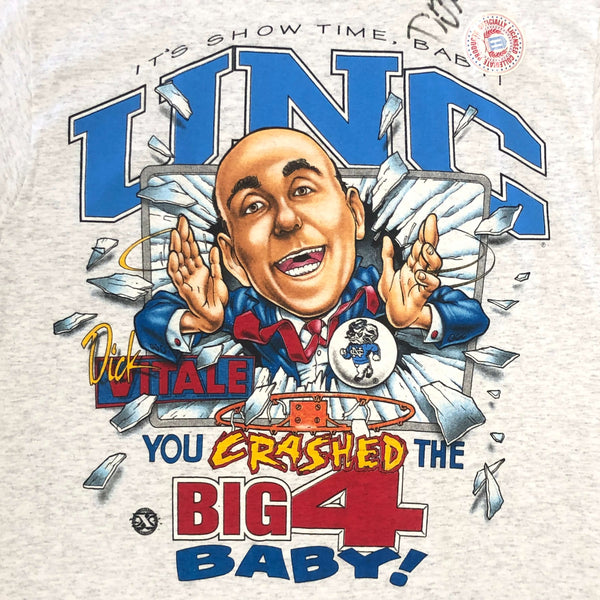 Vintage Deadstock NWT NCAA 1995 Final Four UNC Tar Heels Dick Vitale Shirt Xplosion Signed T-Shirt (L)