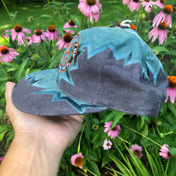 Vintage Deadstock NWT Drew Pearson Shockwave NCAA Miami Hurricanes Strapback Hat