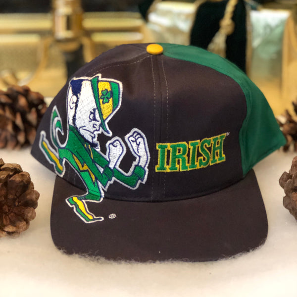 Vintage Deadstock NWOT Twins Enterprise NCAA Notre Dame Fighting Irish Big Logo Snapback Hat