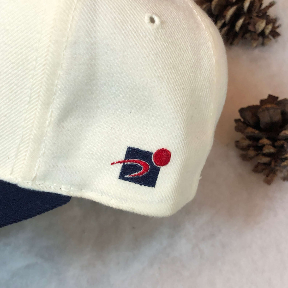 Vintage MLB Atlanta Braves Sports Specialties Laser Snapback Hat – 🎅 Bad  Santa