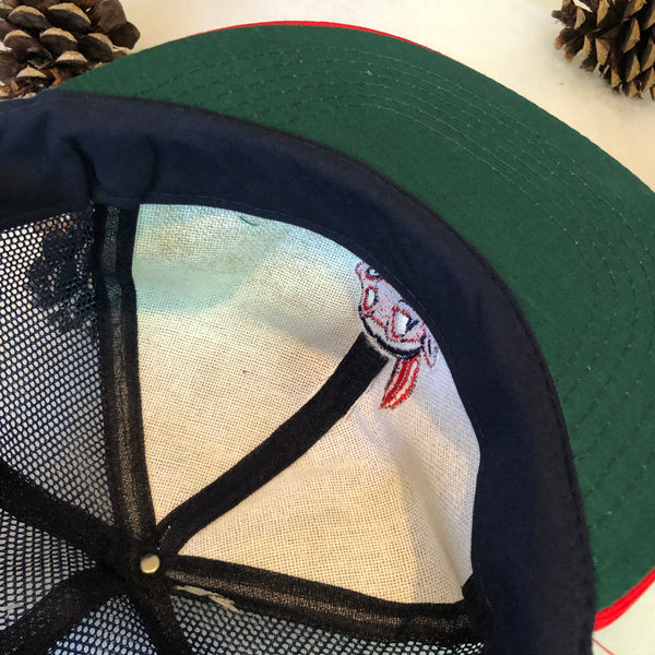 Vintage Deadstock NWT MLB Cleveland Indians Trucker Hat Snapback