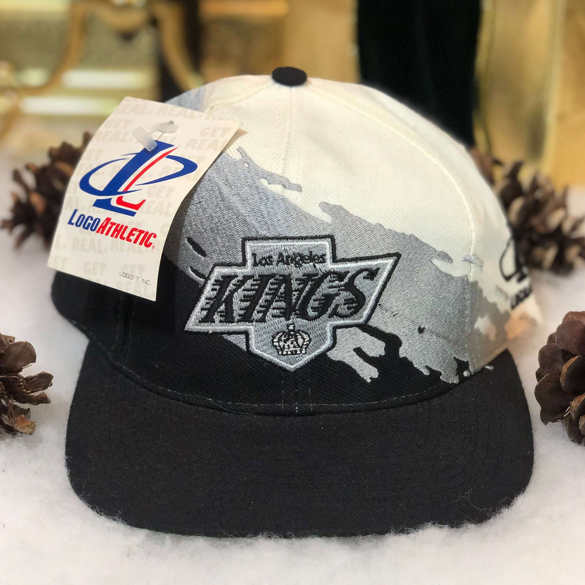 Vintage NWT NHL Los Angeles Kings Logo Athletic Splash Snapback