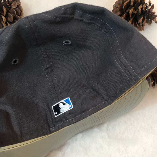 Vintage MLB Toronto Blue Jays New Era Wool Fitted Hat 7 1/4