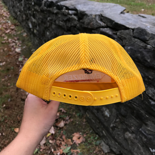 Vintage Deadstock NWOT Yupoong Energizer Bunny Yellow Trucker Hat Snapback
