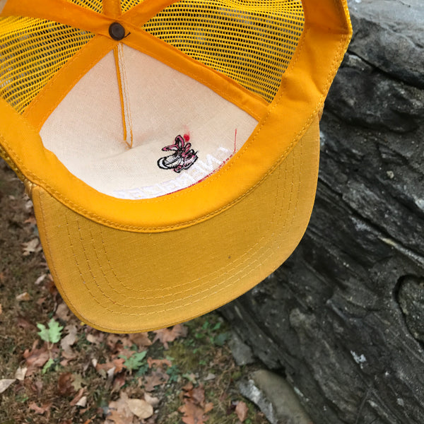 Vintage Deadstock NWOT Yupoong Energizer Bunny Yellow Trucker Hat Snapback