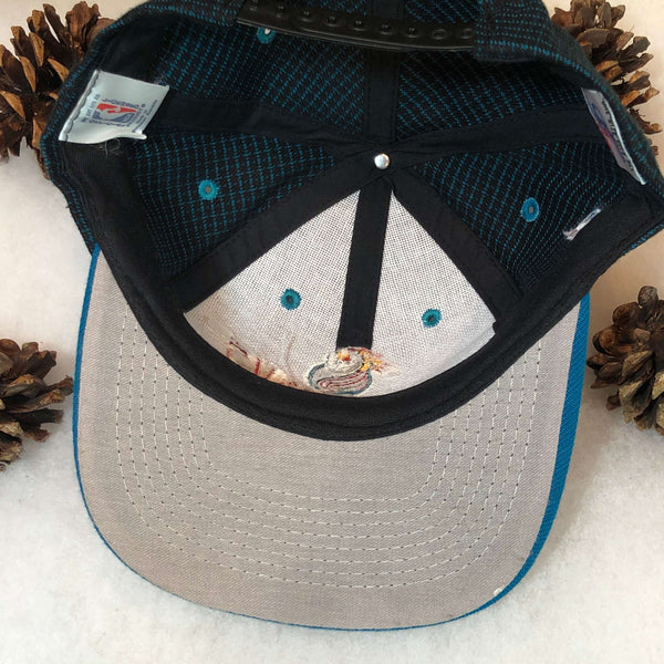 Vintage Deadstock NWT NBA Detroit Pistons Logo Athletic Snapback Hat