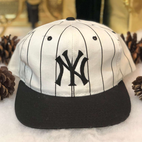 Vintage MLB New York Yankees Pinstripe Twill Snapback Hat