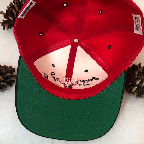 Vintage Deadstock NWT NBA Chicago Bulls 3-Peat Champs Snapback Hat
