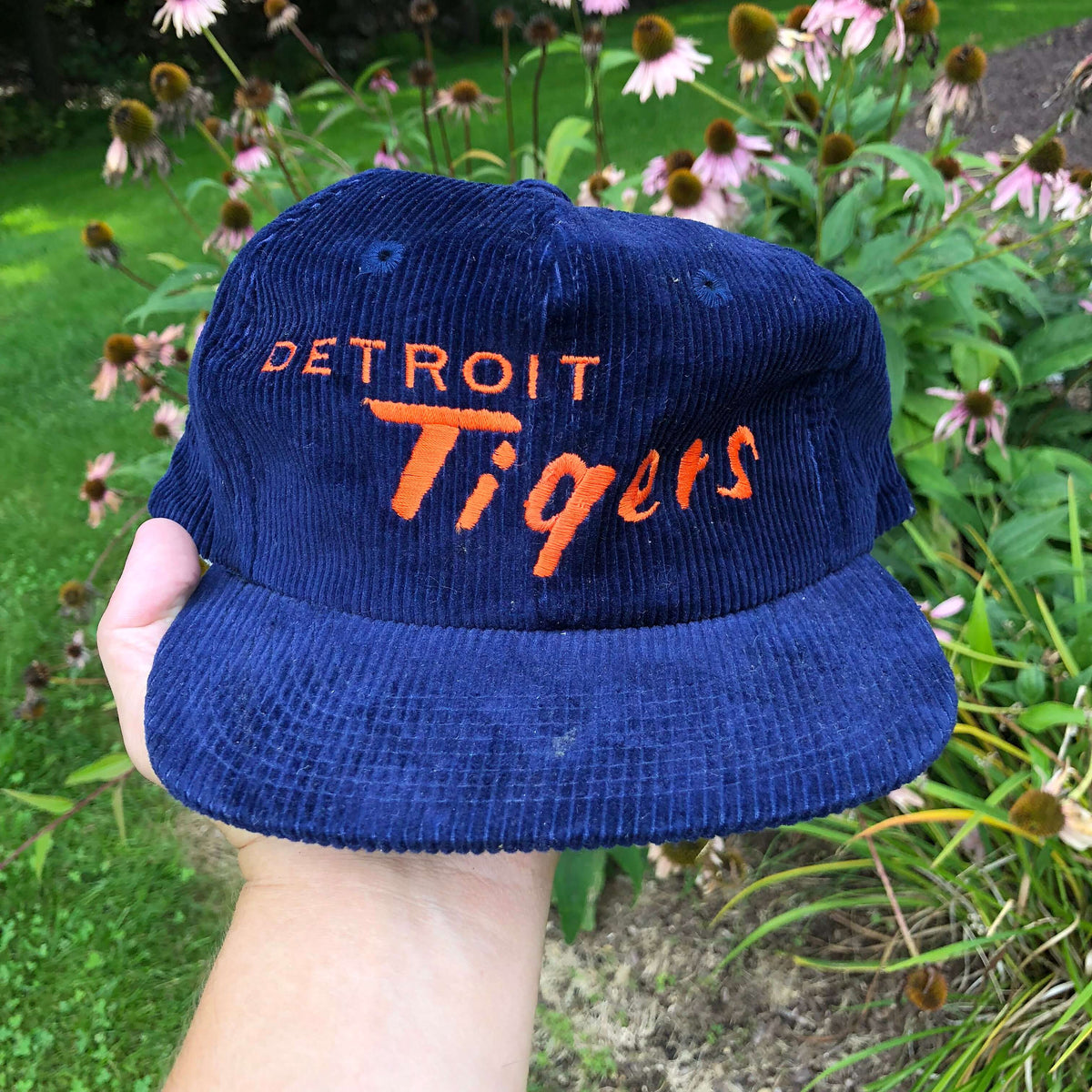 Vintage Detroit Tigers Embroidered Logo Beige Hat Cap Strapback MLB ANNCO