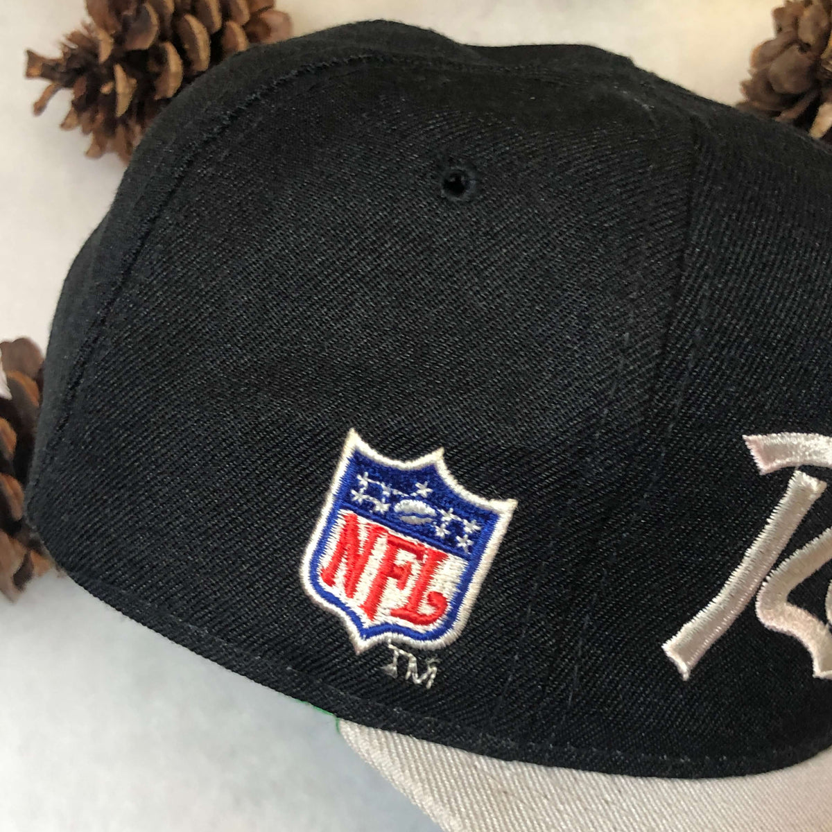 Vintage NFL Los Angeles Rams Sports Specialties Corduroy Script Hat – 🎅  Bad Santa