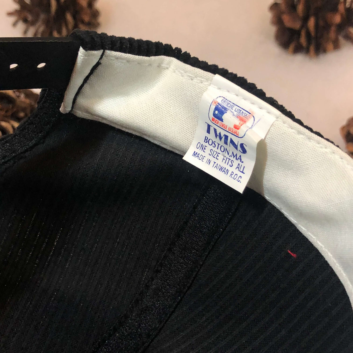 Vintage MLB Texas Rangers Twins Enterprise Corduroy Snapback Hat – 🎅 Bad  Santa
