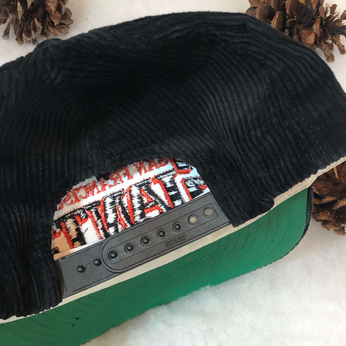 Vintage Twins Enterprise MLB Detroit Tigers Corduroy Snapback Hat – 🎅 Bad  Santa