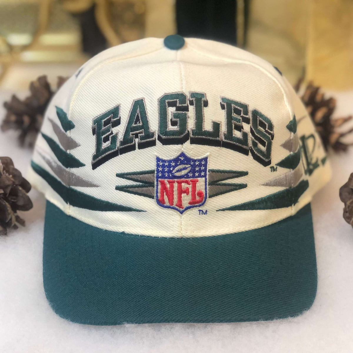 Vintage Philadelphia Eagles NFL Thumbs Up Snapback