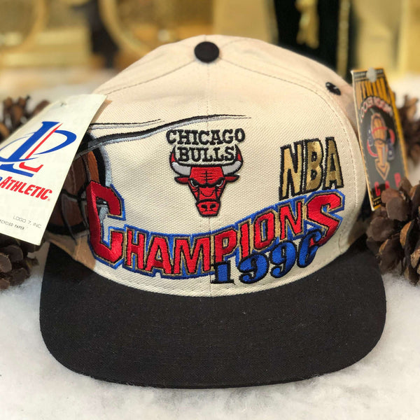Vintage Deadstock NWT 1996 NBA Chicago Bulls Champions Logo Athletic Snapback Hat