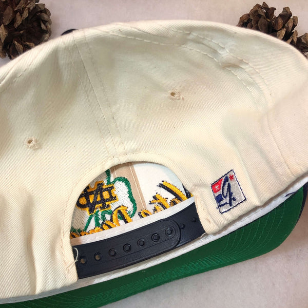 Vintage Deadstock NWOT NCAA Notre Dame Fighting Irish The Game Snapback Hat