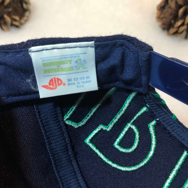Vintage Deadstock NWOT NCAA Notre Dame Fighting Irish Signatures Monster Snapback Hat