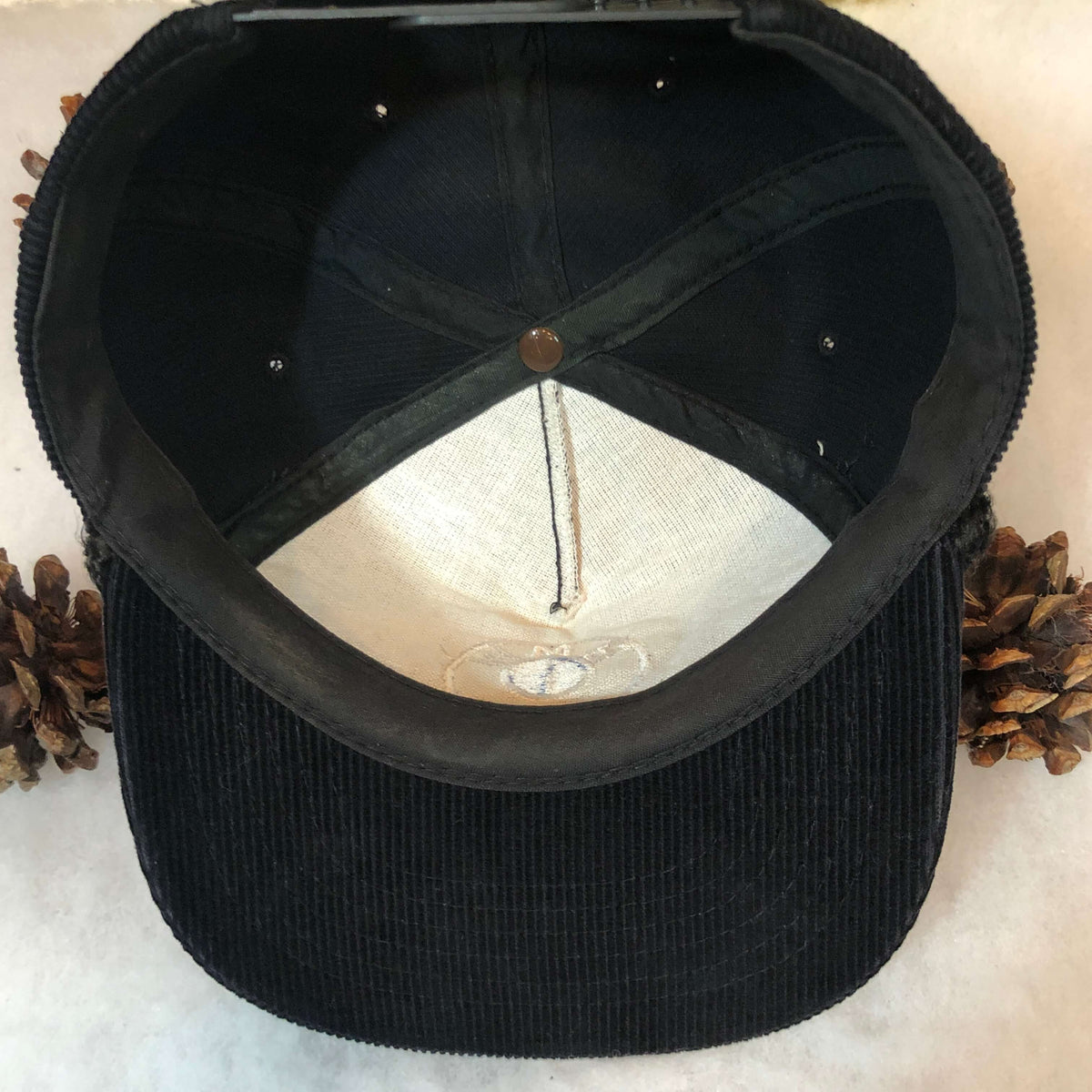 Vintage BMW Corduroy Snapback Hat – 🎅 Bad Santa
