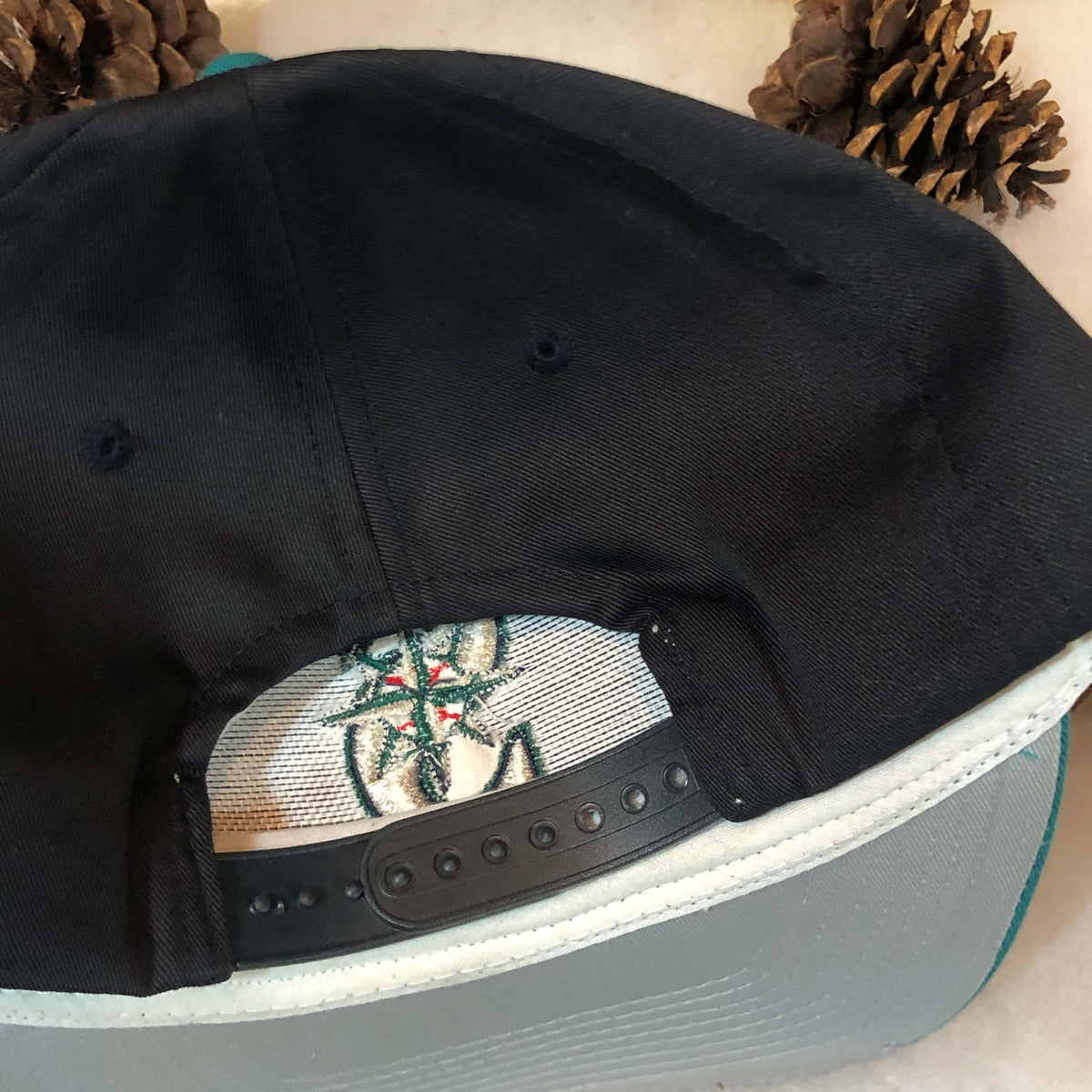 Vintage MLB Seattle Mariners Pinstripe Twill Snapback Hat – 🎅 Bad Santa