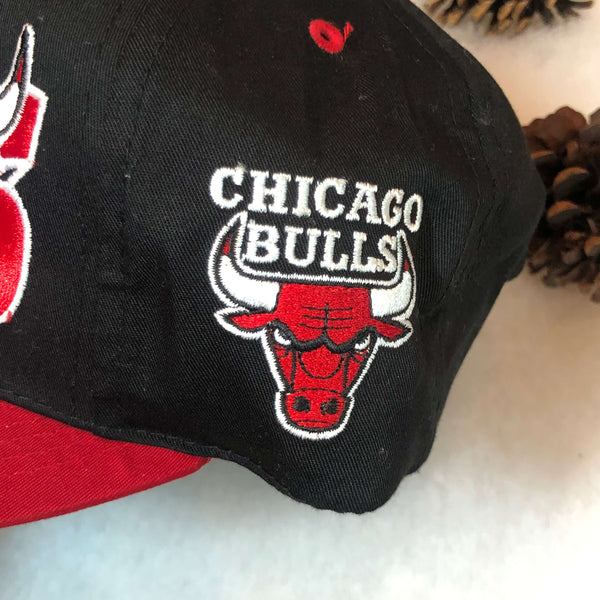 Vintage Deadstock NWT NBA Chicago Bulls The G Cap Wave Snapback Hat