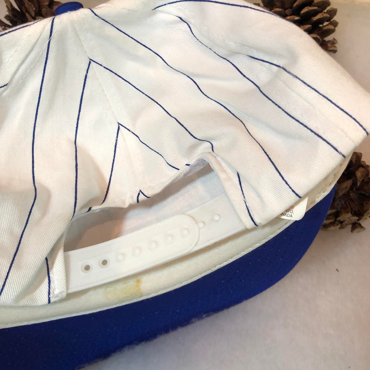 Vintage MLB Toronto Blue Jays CKGL 570 Radio Pinstripe Snapback Hat – 🎅  Bad Santa
