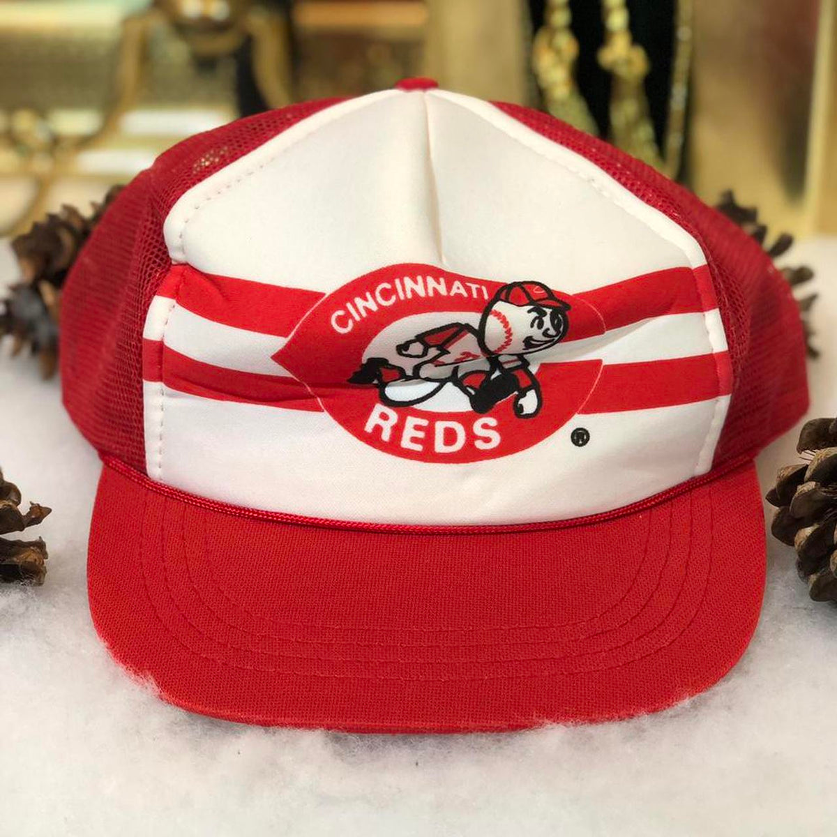 Vintage Deadstock NWOT MLB Cincinnati Reds *YOUTH* Trucker Hat – 🎅 Bad  Santa