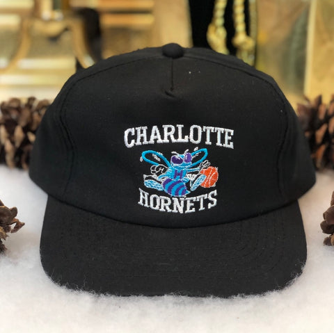 Vintage Deadstock NWOT NBA Charlotte Hornets YoungAn Snapback Hat