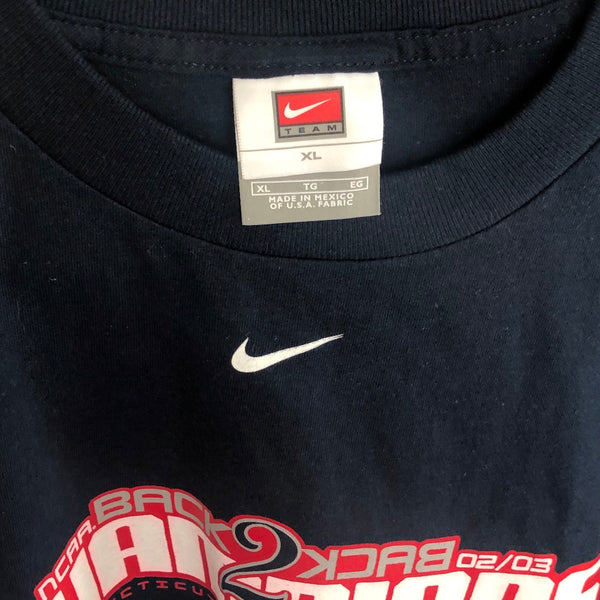 Vintage Deadstock NWOT NCAA UConn Huskies 2002-03 Back-to-Back Women’s Basketball Champions Nike T-Shirt (XL)