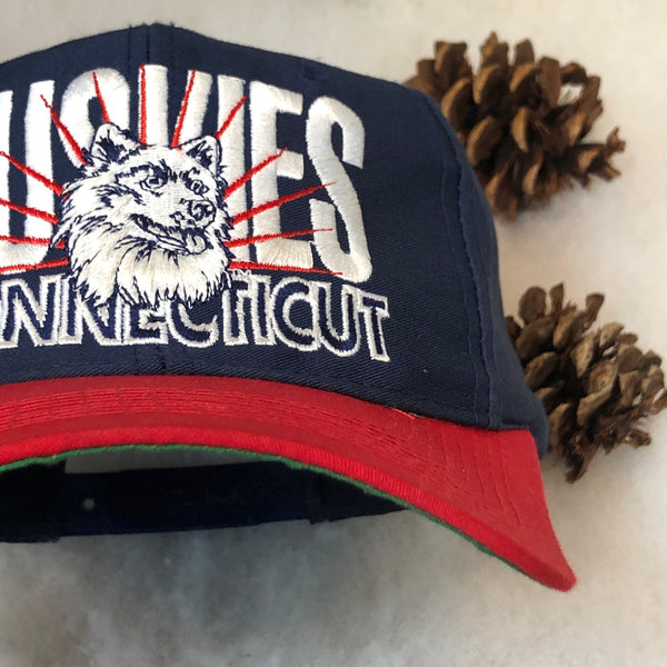 Vintage NCAA UConn Connecticut Huskies Signatures Burst Twill Snapback Hat
