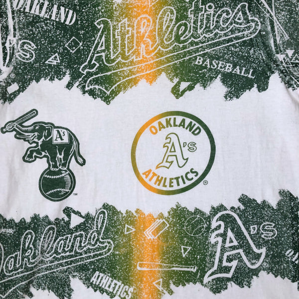 Vintage MLB Oakland Athletics All Over Print T-Shirt (M)