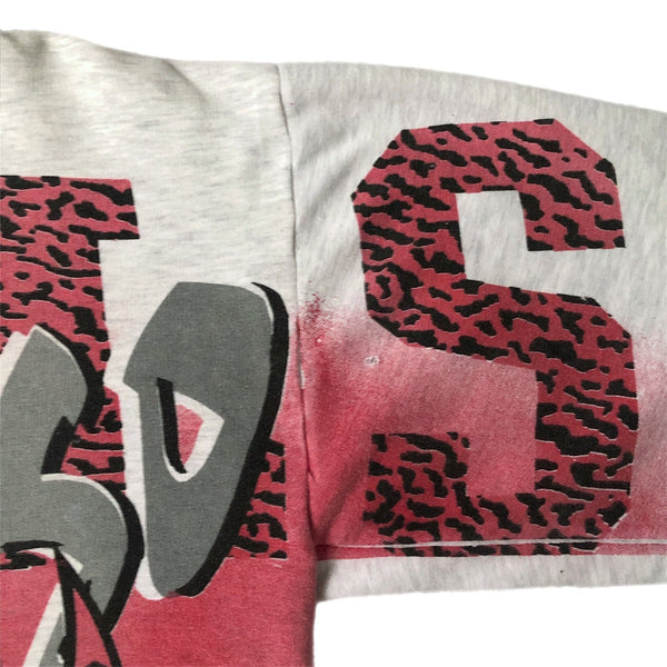 Vintage NBA Chicago Bulls Magic Johnson T’s All Over Print Crewneck Sweatshirt (L)