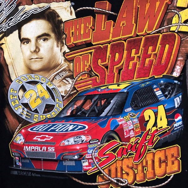 2008 NASCAR Jeff Gordon Layin’ Down The Law All Over Print T-Shirt (L)