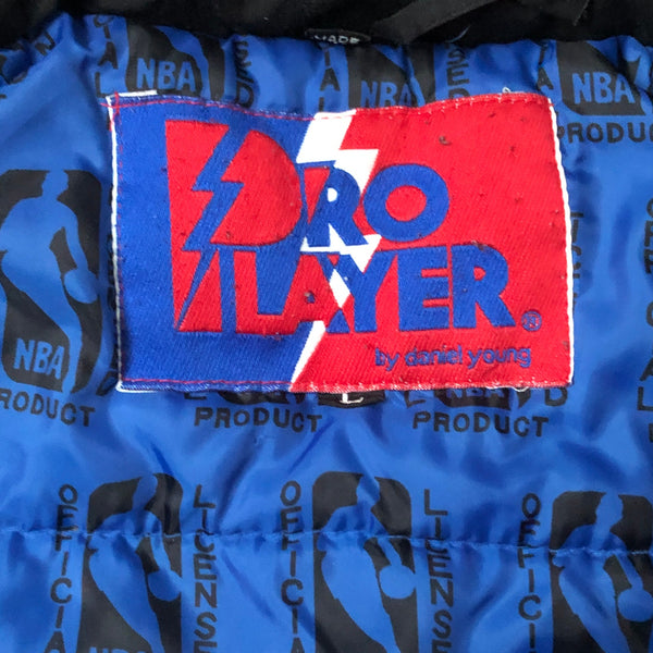 Vintage NBA Cleveland Cavaliers Pro Player Puffer Jacket (L)