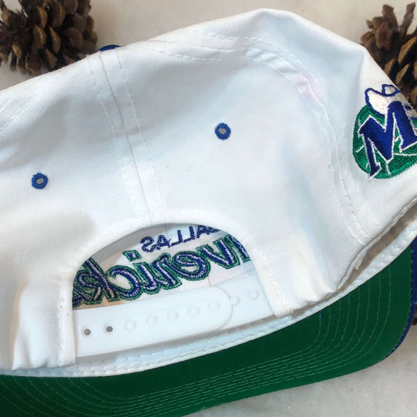Vintage NBA Dallas Mavericks Sports Specialties Script Twill Snapback Hat