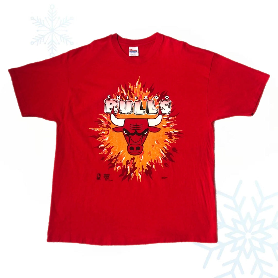 Vintage Deadstock NWOT NBA Chicago Bulls Flames Hanes T-Shirt (XXL)