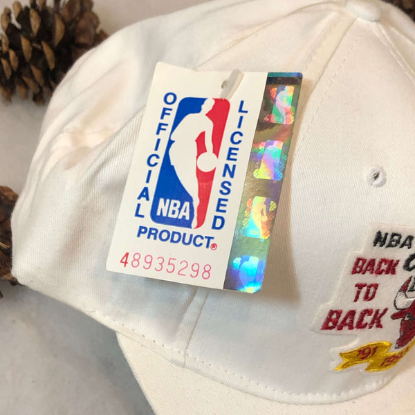 Vintage Deadstock NWT NBA Chicago Bulls Back to Back to Back World Champions Snapback Hat