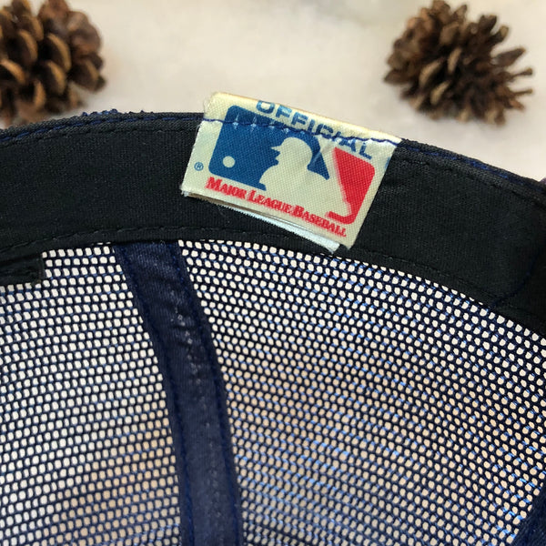 Vintage MLB Boston Red Sox Universal Trucker Hat