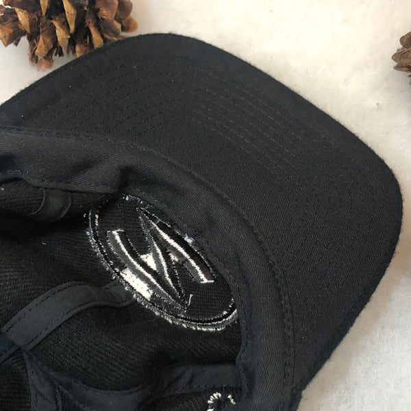 Deadstock NWT Zamboni Hockey Felt Strapback Hat