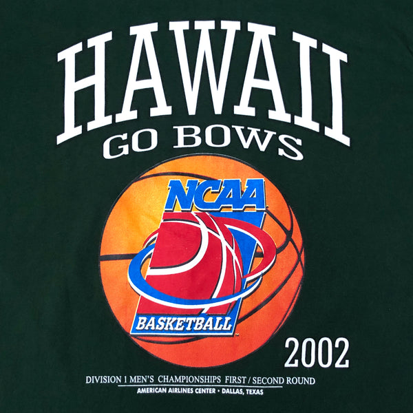 Vintage NCAA Hawaii Rainbow Warriors "Go Bows" 2002 Basketball T-Shirt (L)