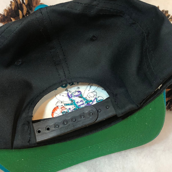 Vintage NBA Charlotte Hornets The G Cap YoungAn Twill Snapback Hat