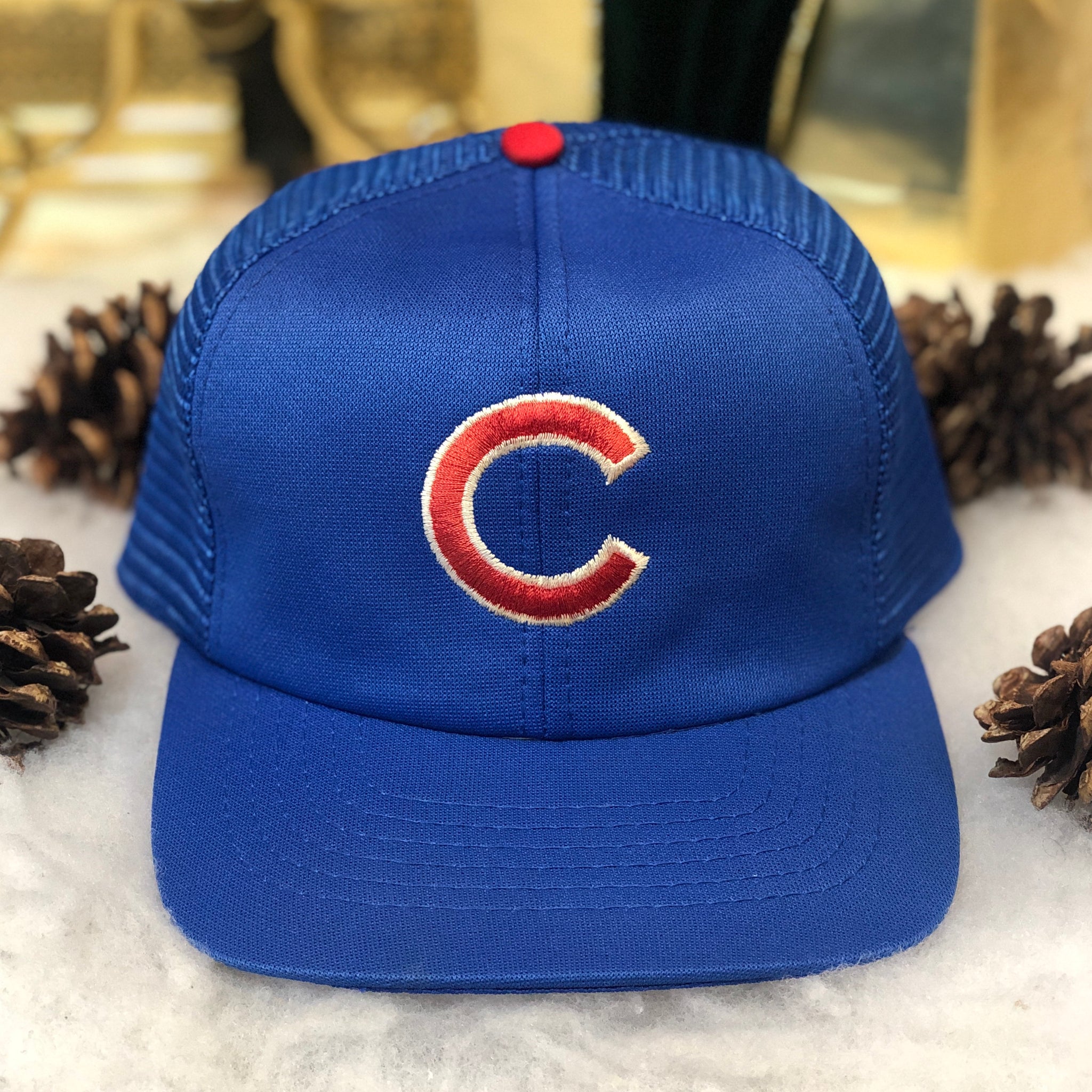 Vintage MLB Chicago Cubs Universal Trucker Hat