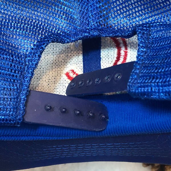 Vintage MLB Chicago Cubs Universal Trucker Hat