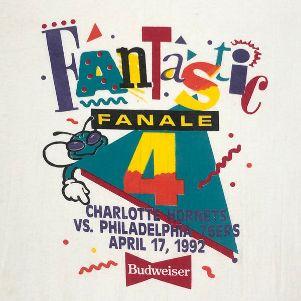 Vintage NBA Charlotte Hornets Fantastic Fanale 4 1992 vs. Philadelphia 76ers T-Shirt (L)